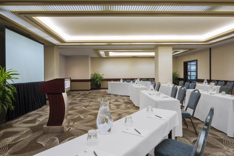 BUFFA_P126_Delaware_Suites_Meeting_Room_717070_8c68af7a-5056-a348-3a4b9859cc1dc626